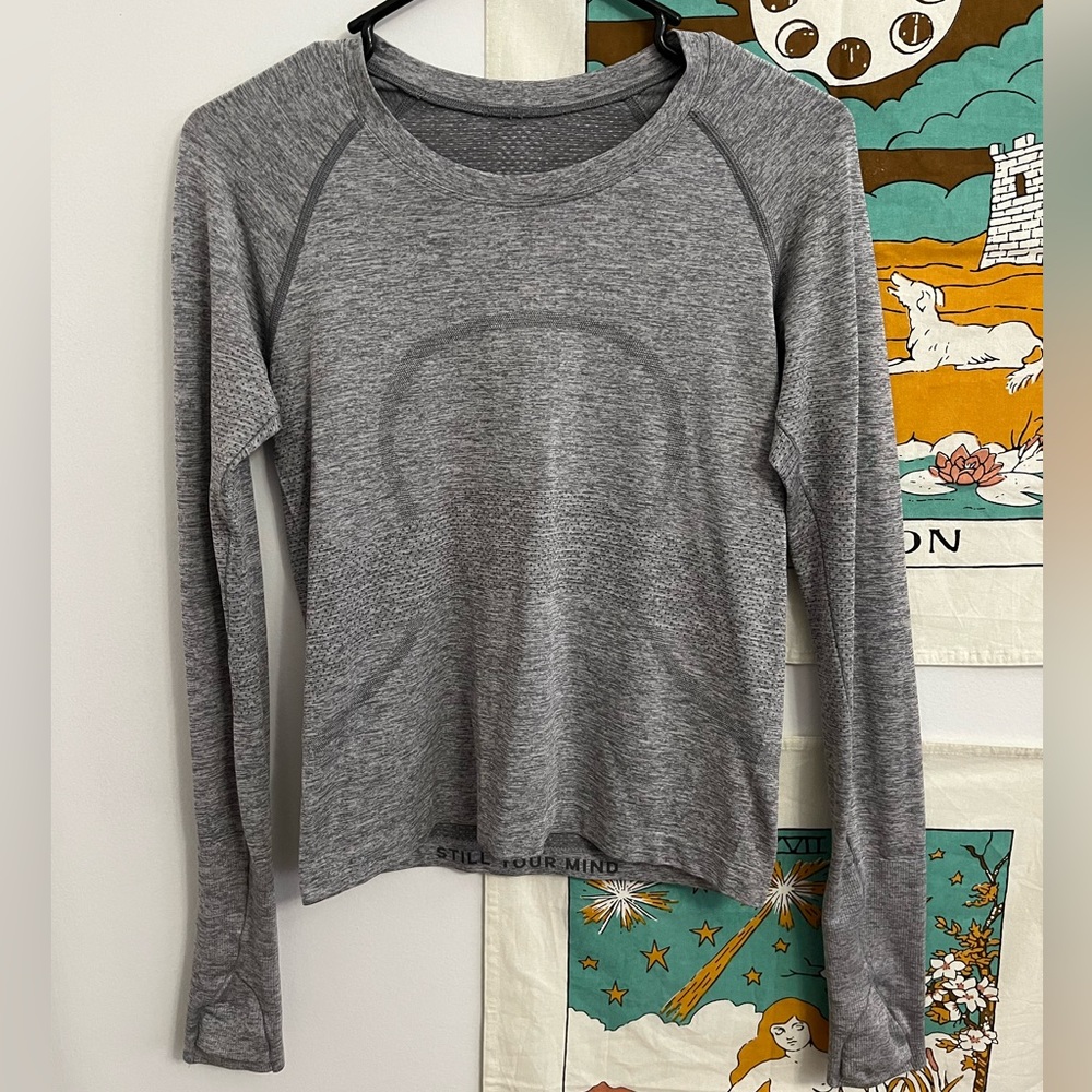Lululemon Swiftly Tech Long Sleeve Shirt 2.0 Race Length Gray Size 4